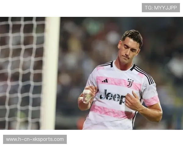 尤文阵地推进流畅，基耶萨兜射弧线绝美